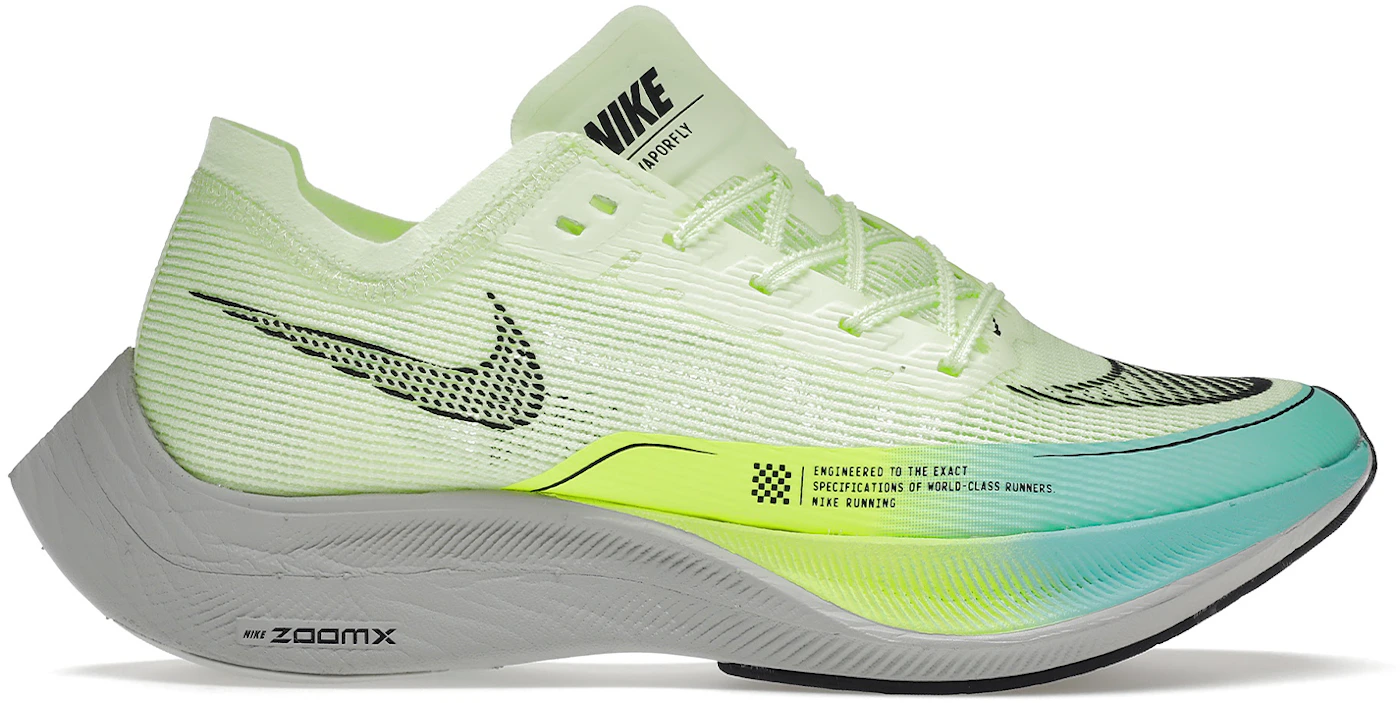 Nike – Weezy Shoes