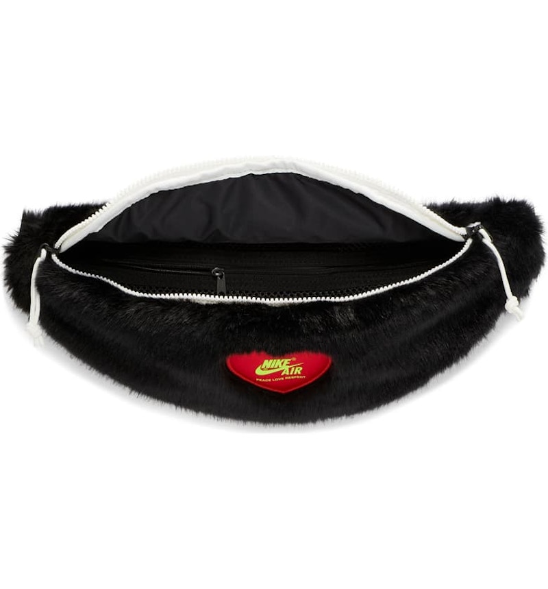 nikelab hoodie x olivia kim