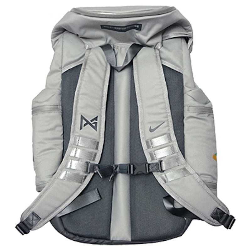 Pg 2 store playstation backpack