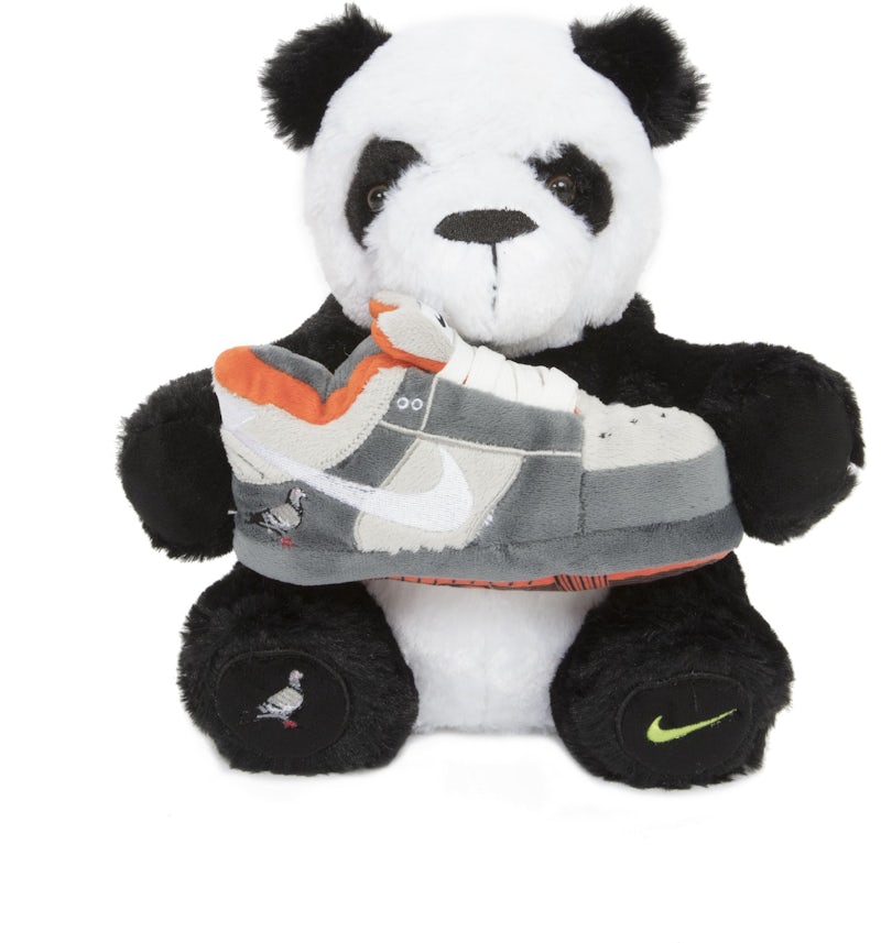 Nike x Staple Panda Pigeon Plush Black White SS19 US