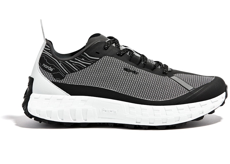 Pre-owned Norda Men's 001 Sneakers In Black/white In Multi