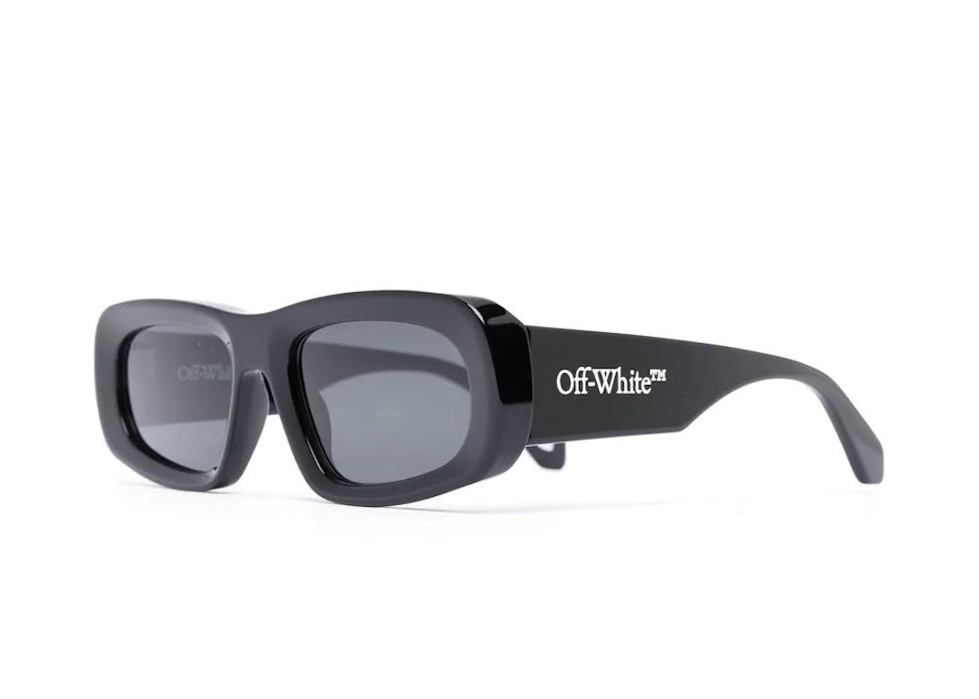 Pre-owned Off-white Austin Sunglasses Black/dark Grey (oeri065s23pla0011007)