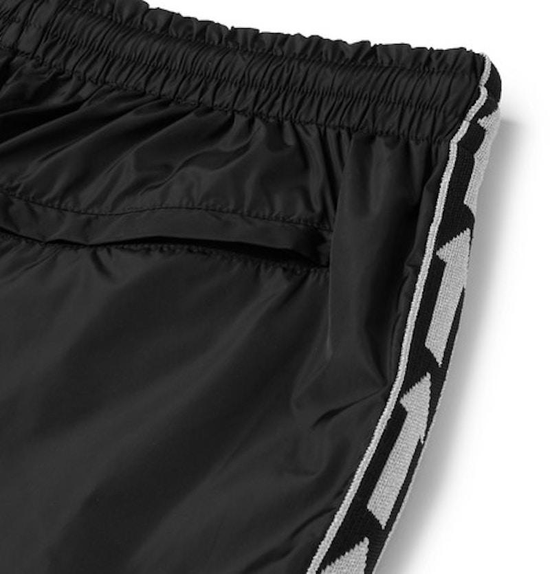nextProductImage
