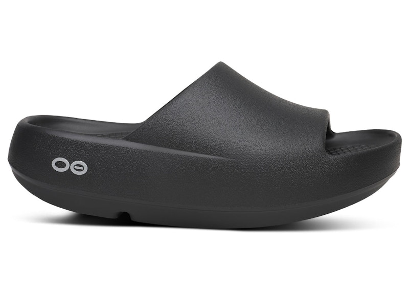 OOFOS OOahh Plus Slide Black