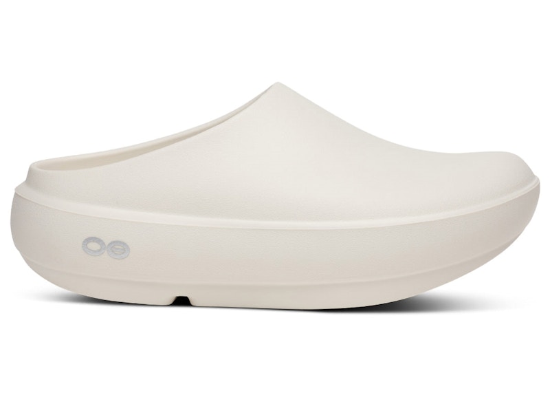 OOFOS OOcloog PLUS Clog Chalk