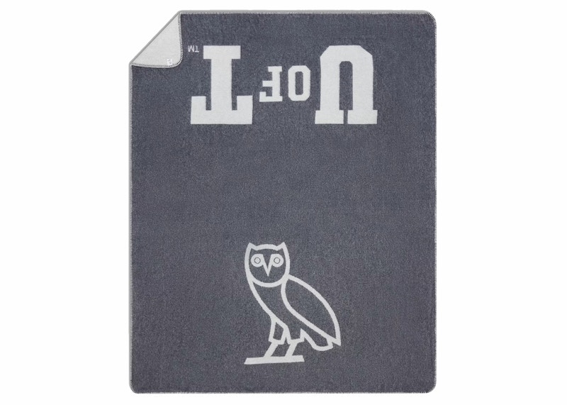Pre-owned Ovo U Of T Park Blanket In Navy Blue/white In Multi