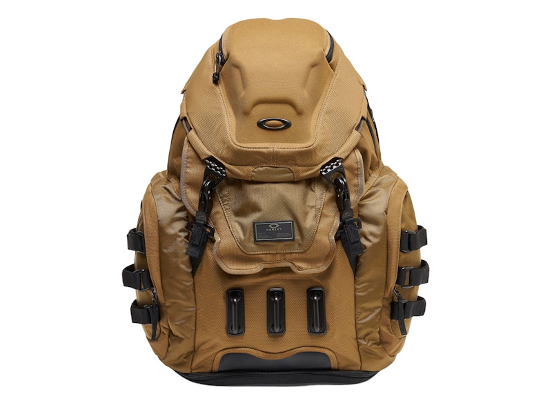 Oakley Kitchen Sink Backpack Total Coyote