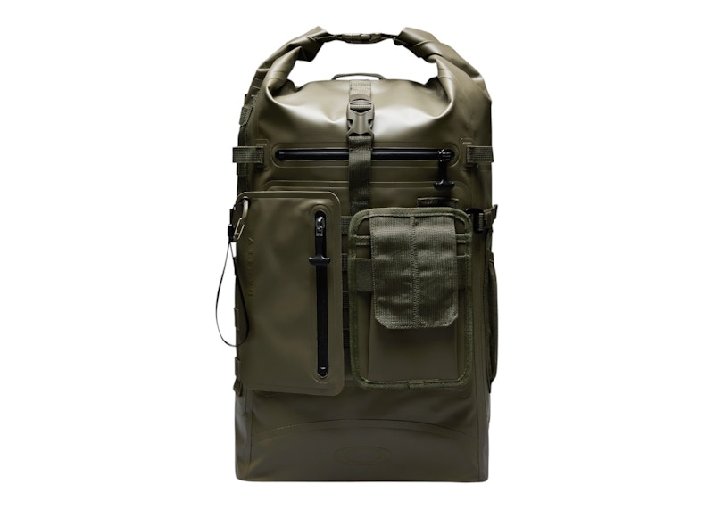 Oakley Reserve Tactical Dry Backpack Deep Olive