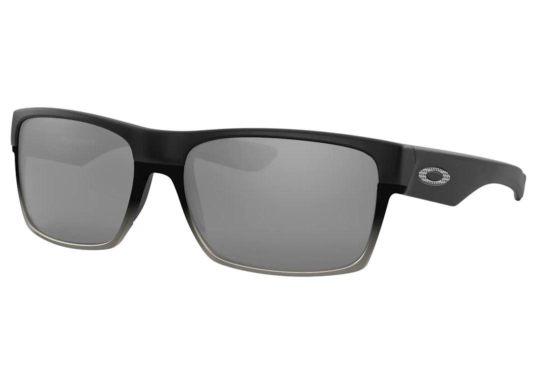Pre-owned Oakley Twoface Machinist Collection Sunglasses Matte Black/chrome Iridium (oo9189-30)