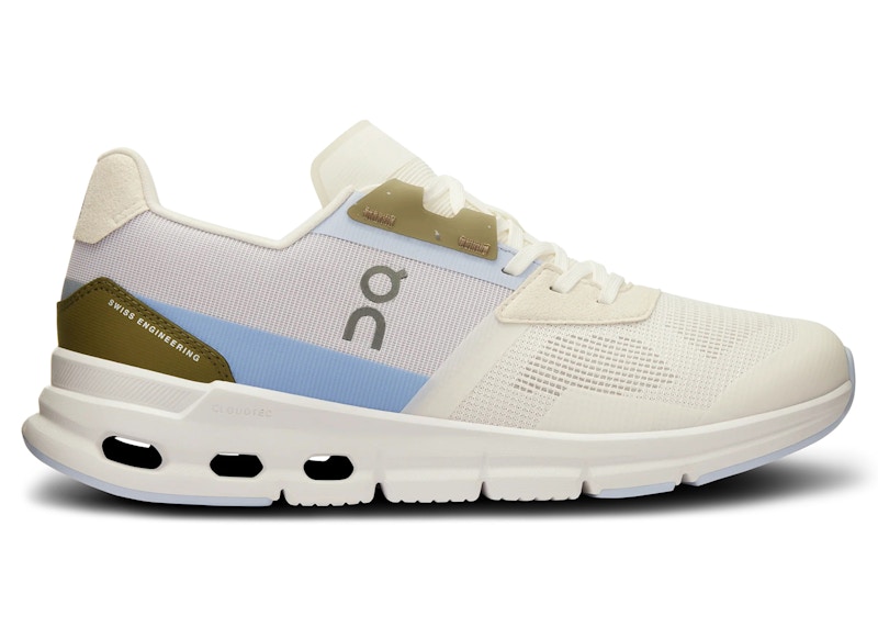 Landing on Clouds by Olivia Fane 洋書 On Cloudswift | Kids Foot Locker