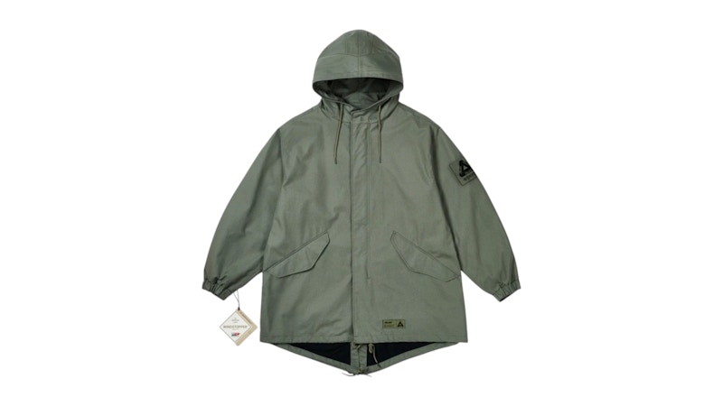 Pre-owned Palace Men's  Goretex Windstopper P51 Parka In Jacket Olive In Green