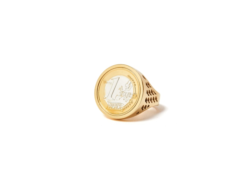 Palace We Are 1 Sovereign Ring Gold FW18 GB