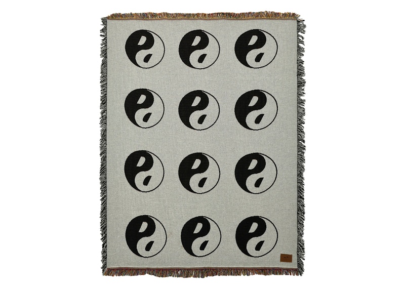 Pre-owned Palace Men's  Yin Yang Tapestry Blanket In White/black In Multi