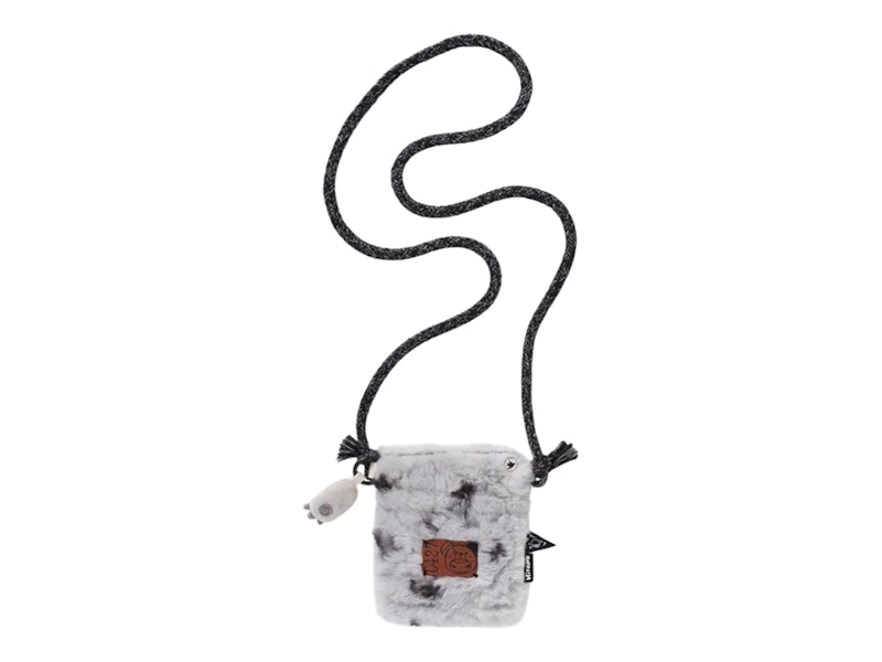 Pop Mart Hirono Road Journal Series Into Fogwild Mini Bag - US