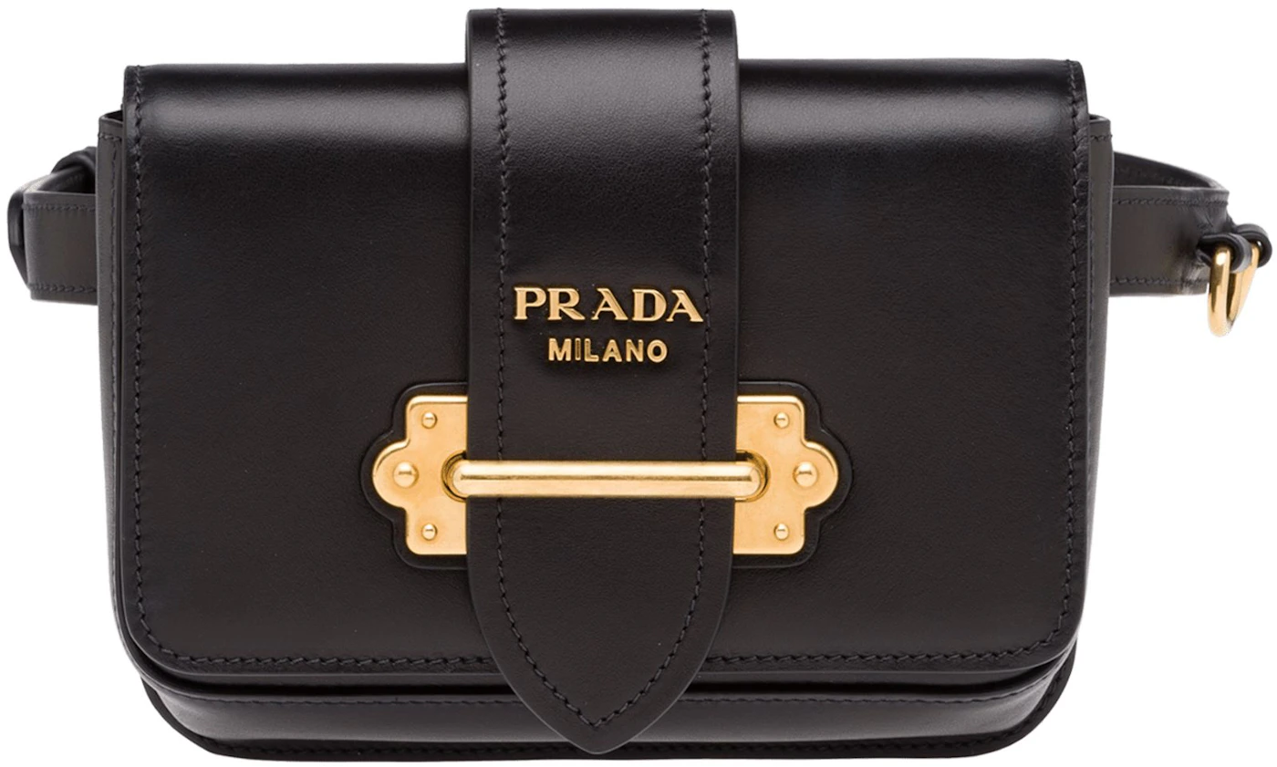Prada Cahier Bag & What's in my bag? 