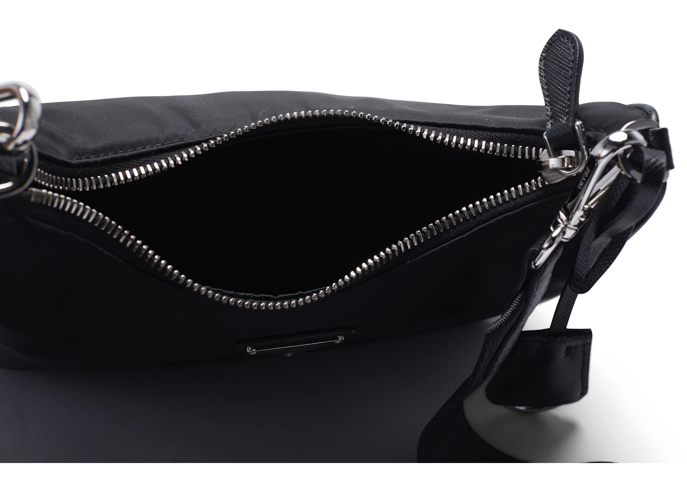 Prada Re-Edition 2005 Shoulder Bag Nylon Black in Nylon/Saffiano ...