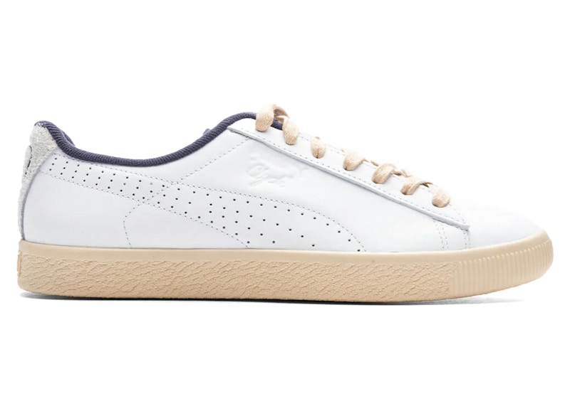Pre-owned Puma Men's  Clyde Service Line Sneakers In White