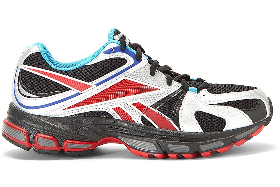 Vetements reebok 2025 spike runner 2