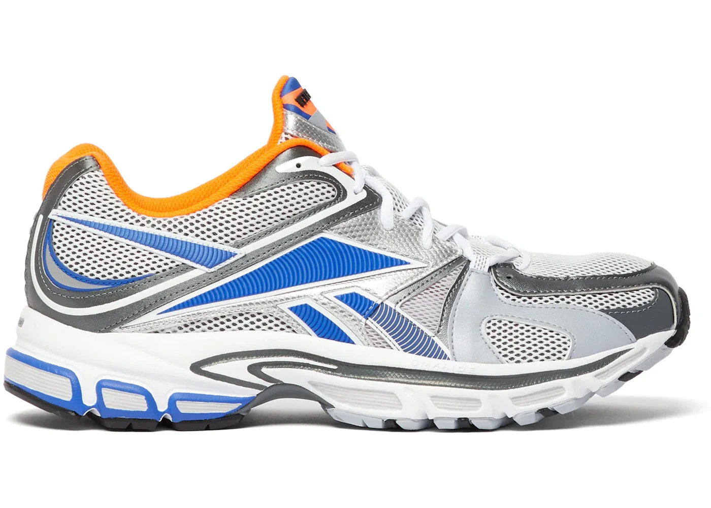 Vetements spike runner 200 sales