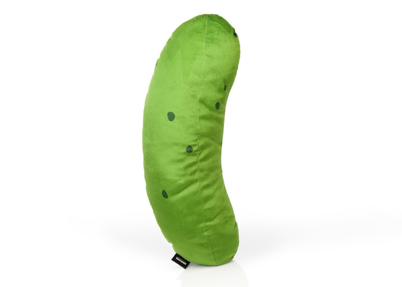 Giant pickle cheap rick pillow