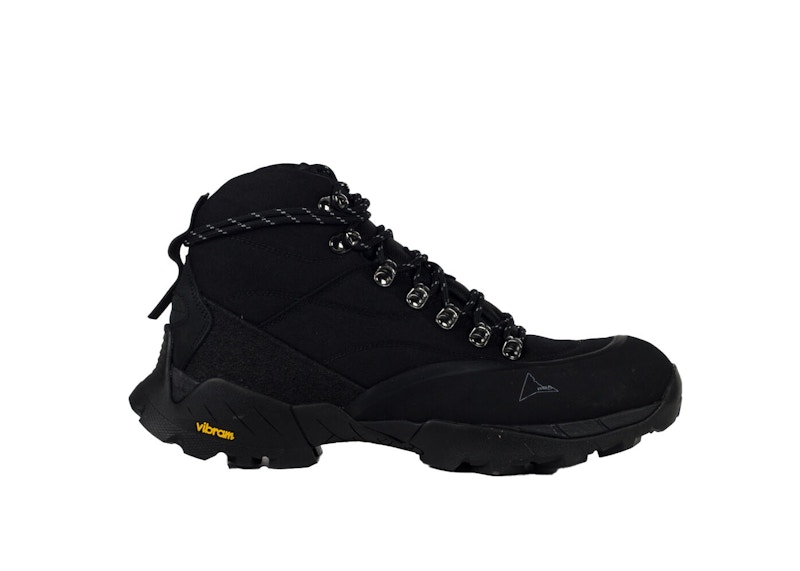 Roa black 2025 hiking boots