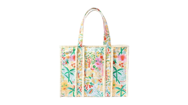 Bolsa de lona Roller Rabbit x Target Vacation con flecos, color amarillo y verde
