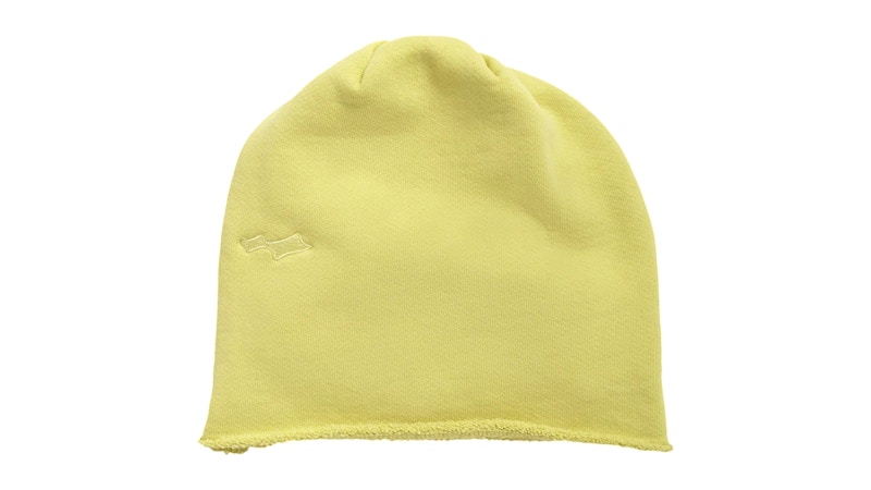 Pre-owned Skylrk Fleece Beanie In Fizz