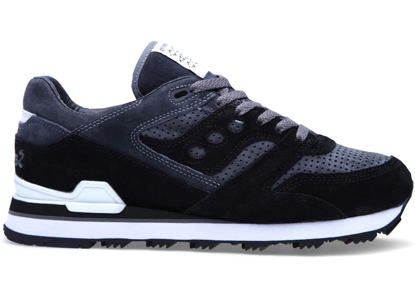 White mountaineering x saucony jazz sale