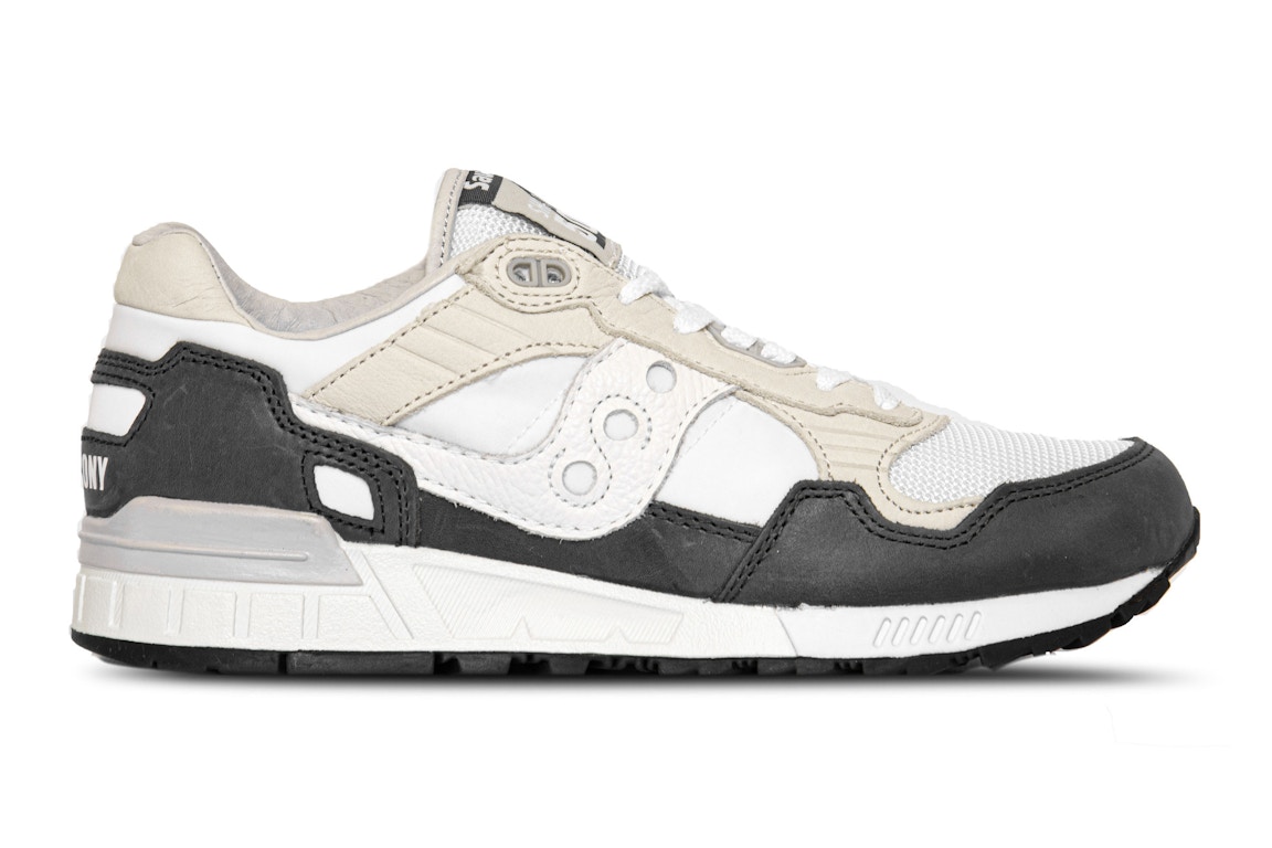 Click to view more detailed imagery on our partner's website Pre-owned Saucony Shadow 5000 White Navy In White/navy