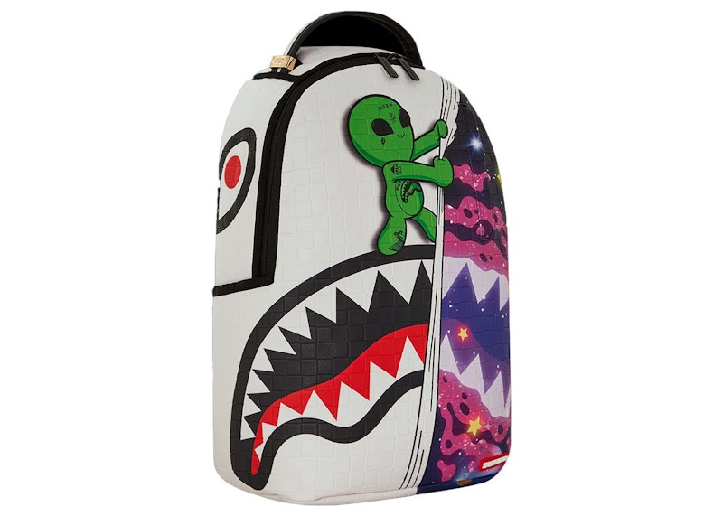 Backpack alien best sale