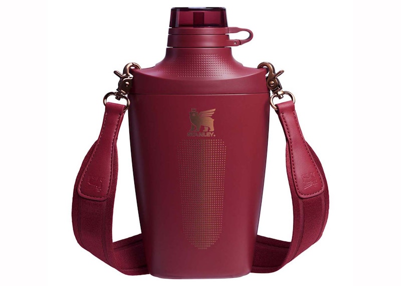 Pre-owned Stanley Comfort & Joy Collection Holiday 23oz Cross Bottle In Gilded Pomegranate In Red
