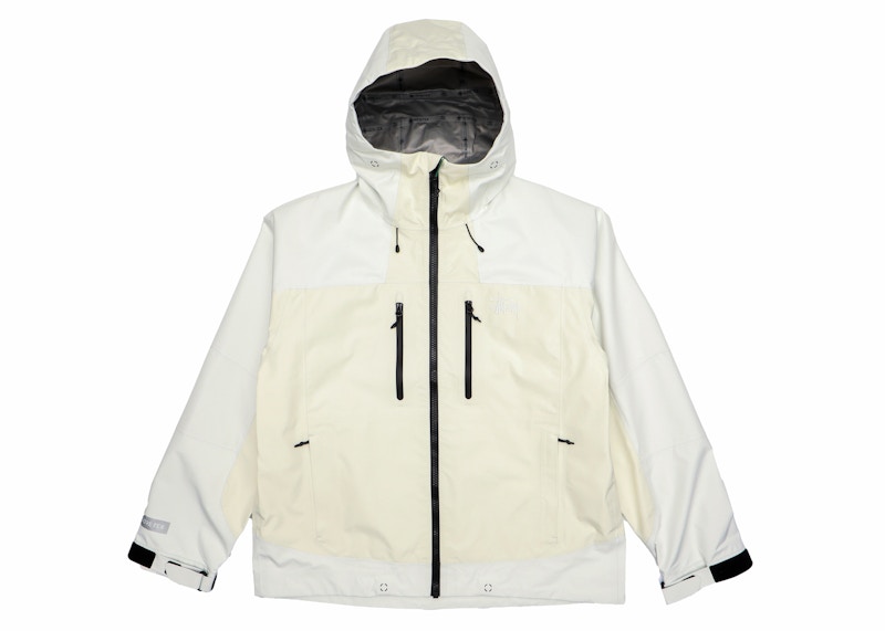 汚れなどなく綺麗な状態Stüssy GORE-TEX® Paclite® Shell Coat