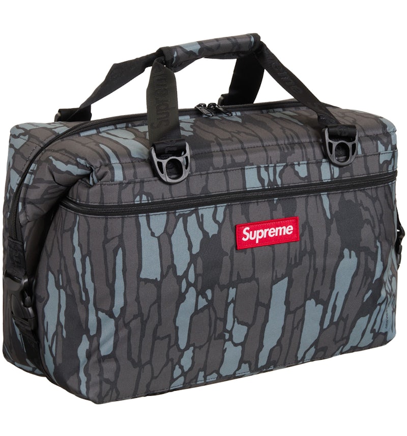 Supreme AO 24-Pack Kühltasche Trebark Tarnfarbe – DE
