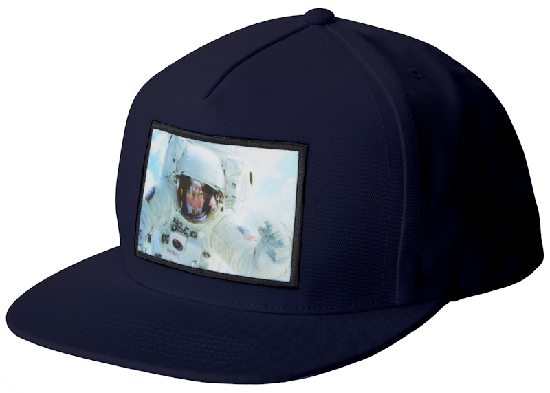 Supreme Astronaut Hologram 5 Panel Navy - FW16 - US