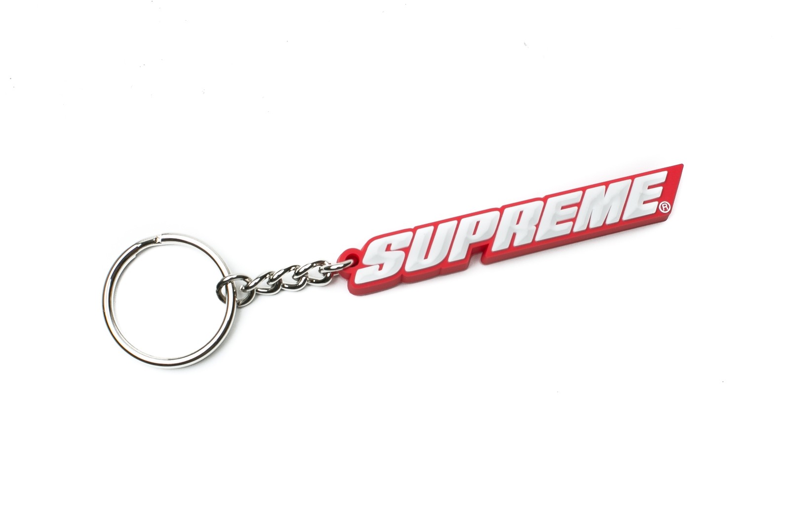Supreme Keychain - ayanawebzine.com