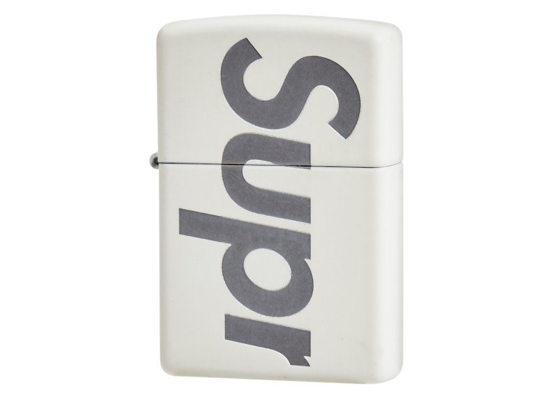 ファッション小物Supreme Glow-in-the-Dark Zippo®