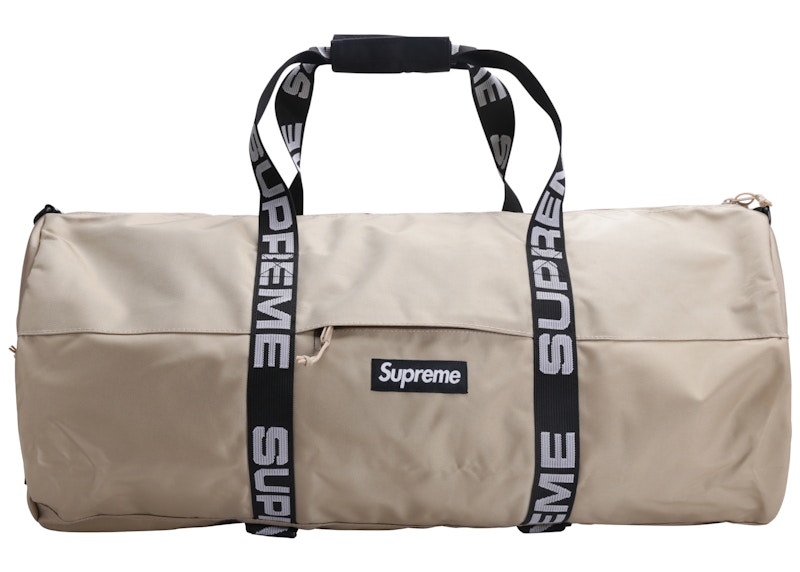 Supreme duffle 2025 bag ss18 size