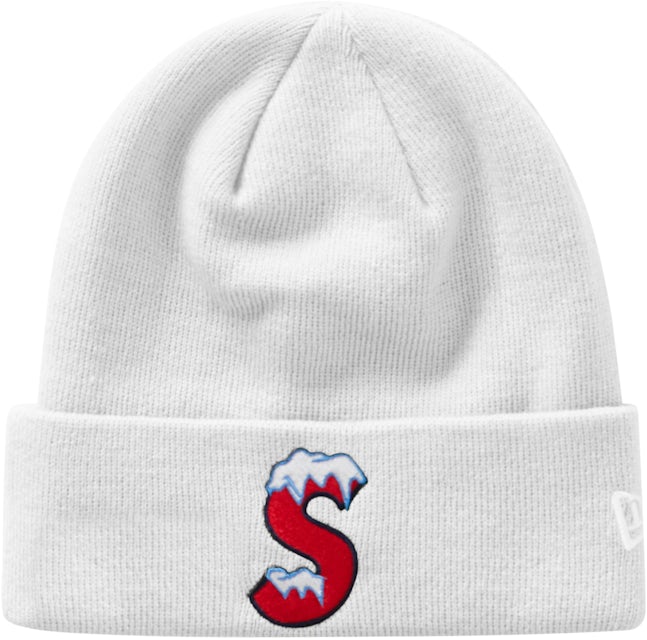 The classic Supreme logo now in its Box Wool fitted hat! Perfect