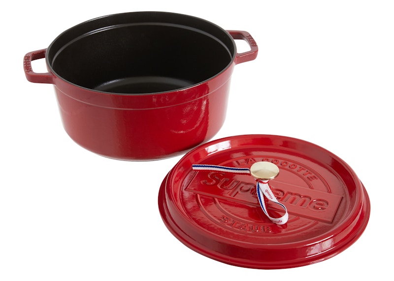 Supreme STAUB Round 5.5 Qt. Cocotte Red