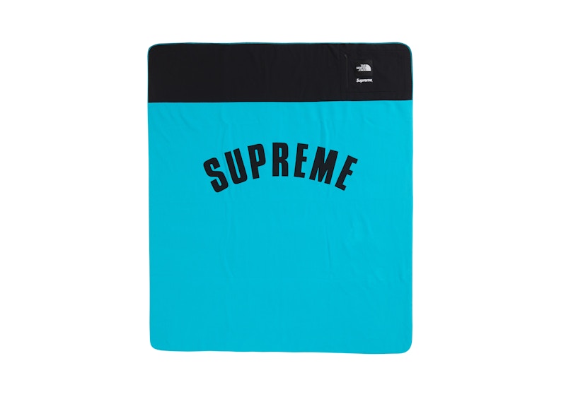 Supreme The North Face Fleece Blanket-connectedremag.com