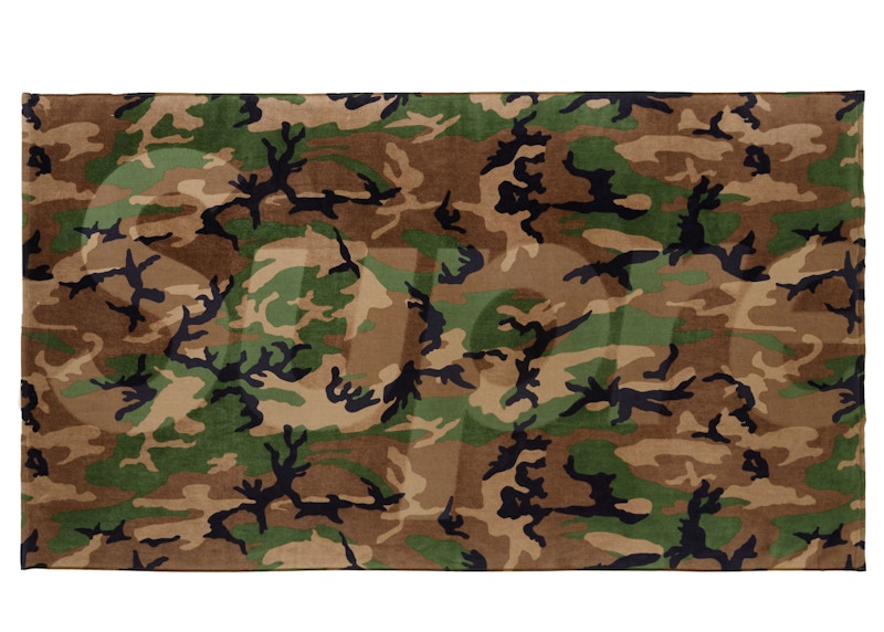 Supreme Tonal Logo Towel (SS24) Woodland Camo - SS24 - US