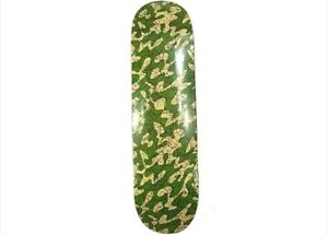 Maharishi Miltype skateboard - Green
