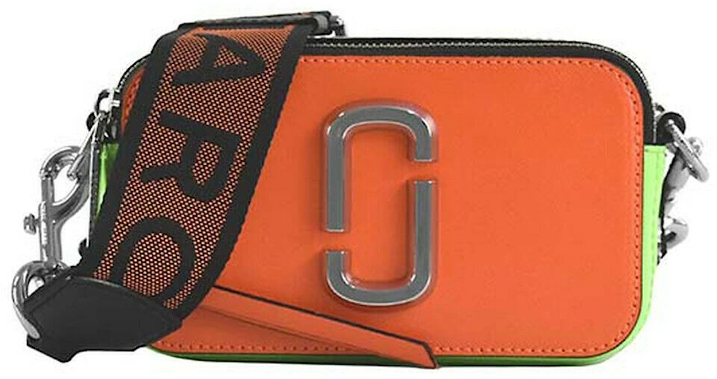 Marc Jacobs Fluorescent Snapshot Small Camera Bag in Bright Green