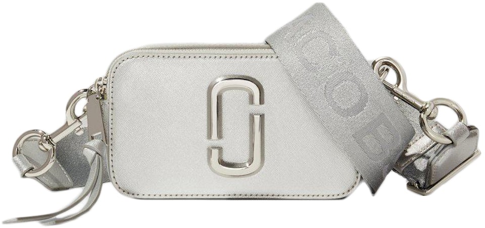 The Marc Jacobs The Snapshot DTM Metallic Silver in Saffiano Leather with  Silver-tone - US