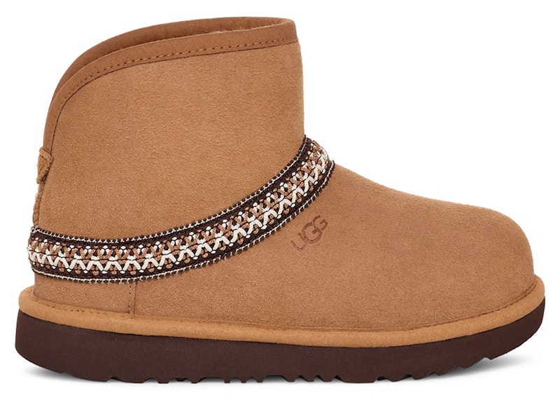 UGG Classic Mini Crescent Boot Chestnut (Toddler)