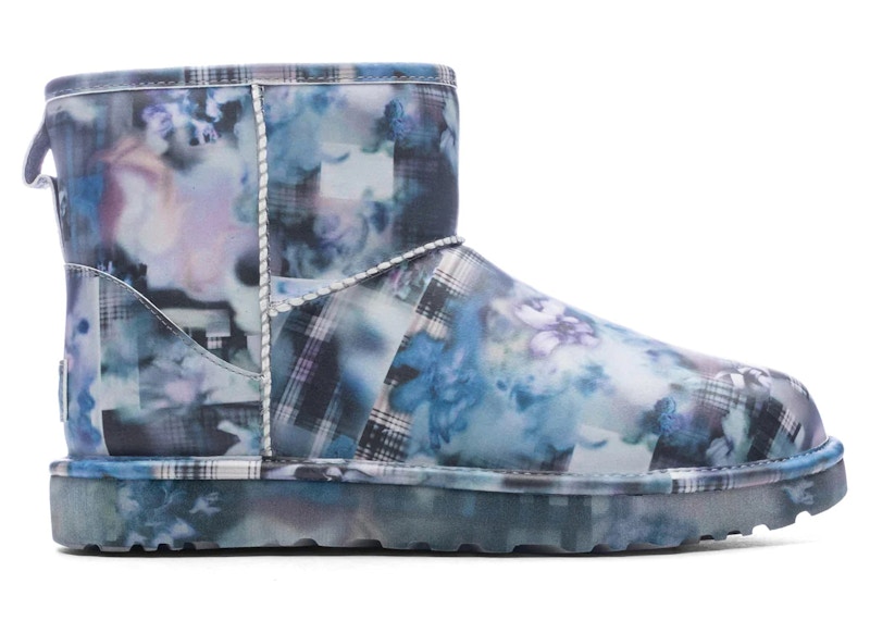 Pre-owned Ugg Men's Classic Mini Ii Boot Collina Strada Sneakers In Dark Blue/floral