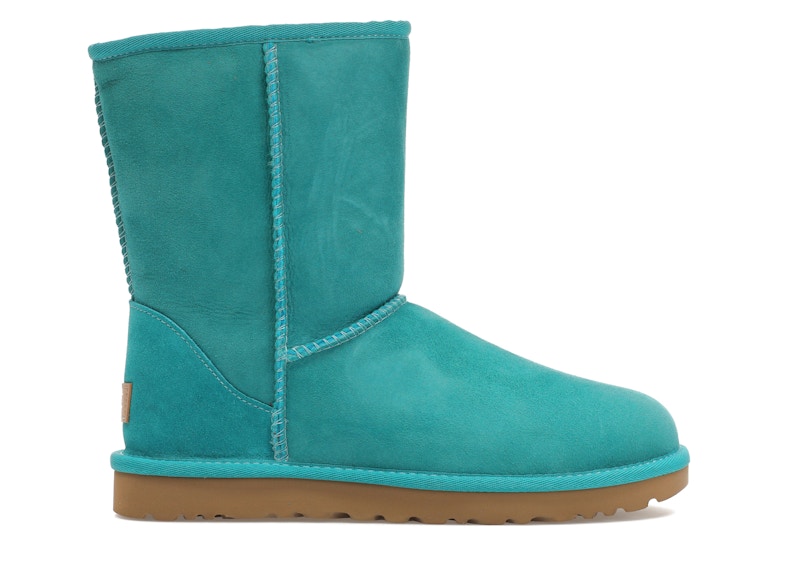 Ugg classic short outlet blue