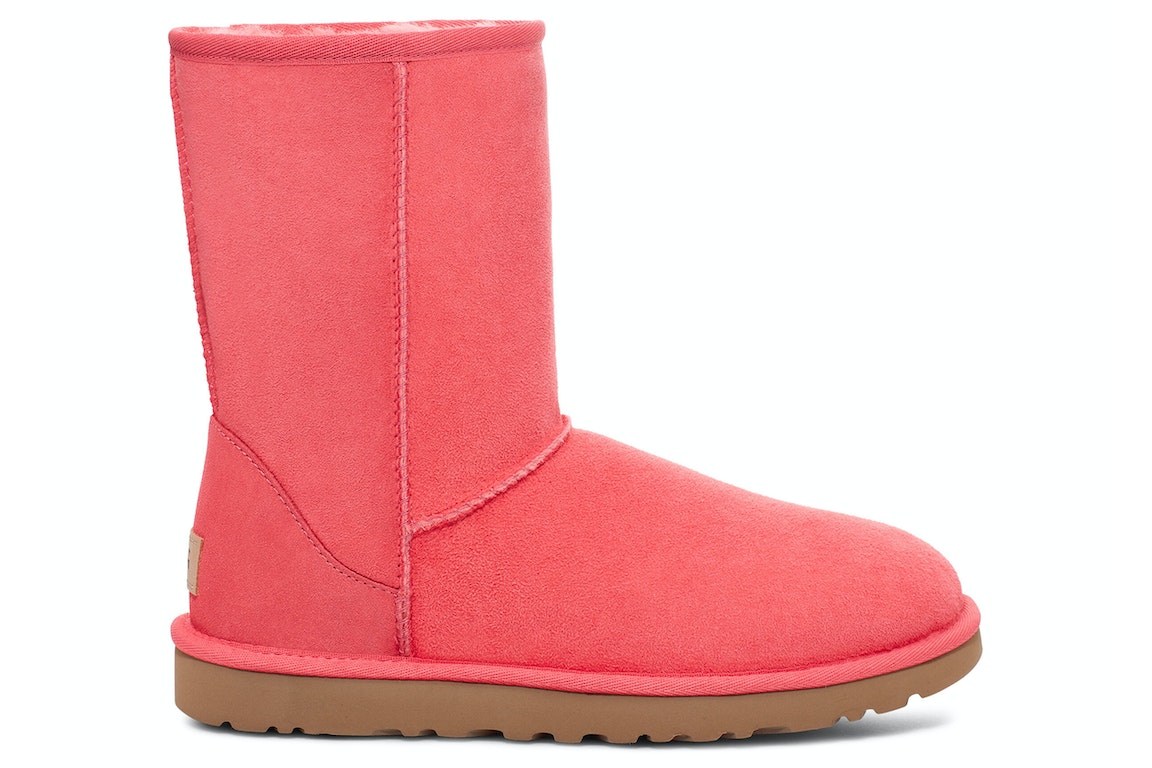 Pre-owned Ugg Classic Short Ii Boot Nantucket Coral (women's)