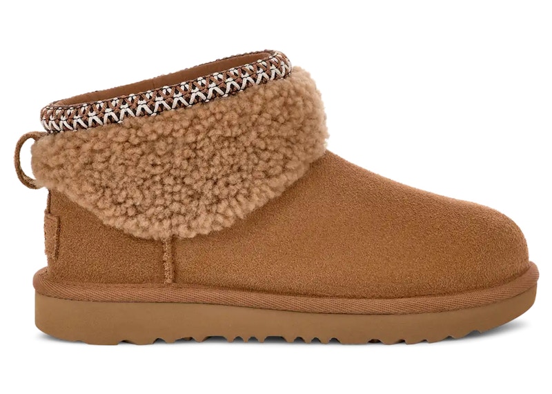 Pre-owned Ugg Classic Ultra Mini Maxi Curly Boot (kids) Sneakers In Chestnut