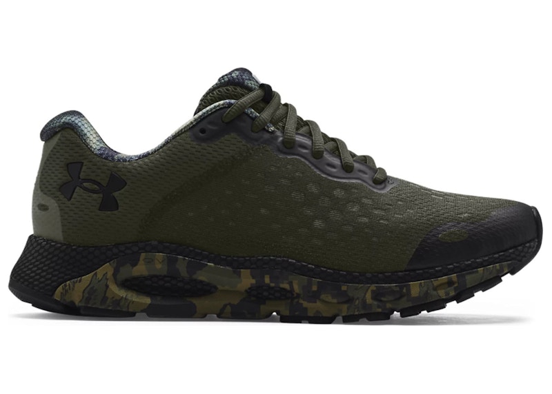 Under armour deals camouflage tennis shoes